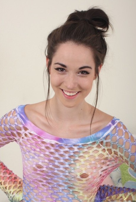 Teen amateur Emily Grey rips open mesh pantyhose to dildo her vagina 11539847